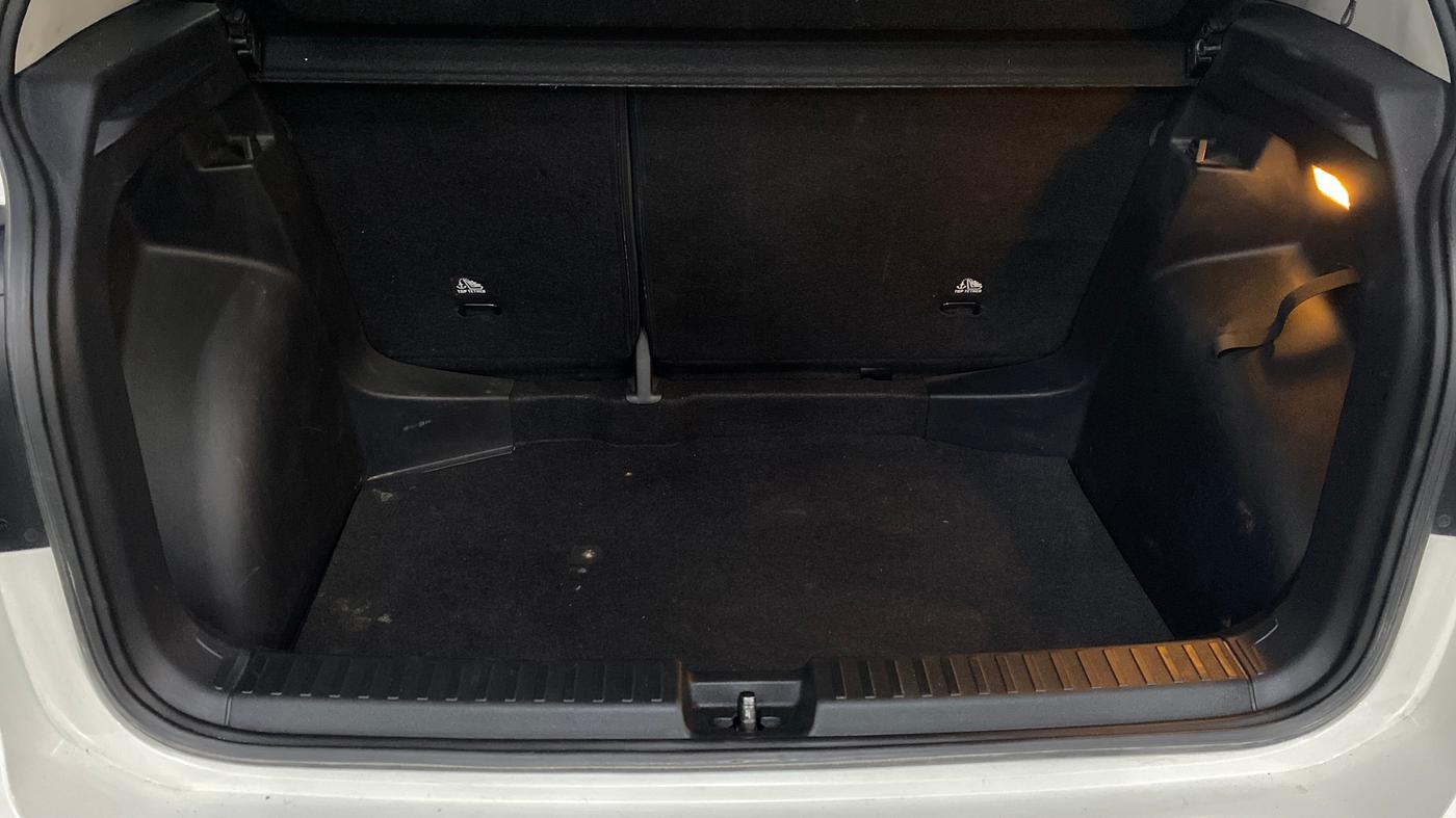 2023 Volkswagen TAIGUN  GT PLUS 1.5 TSI MT, Petrol, Manual, 25,300 km, Boot Inside