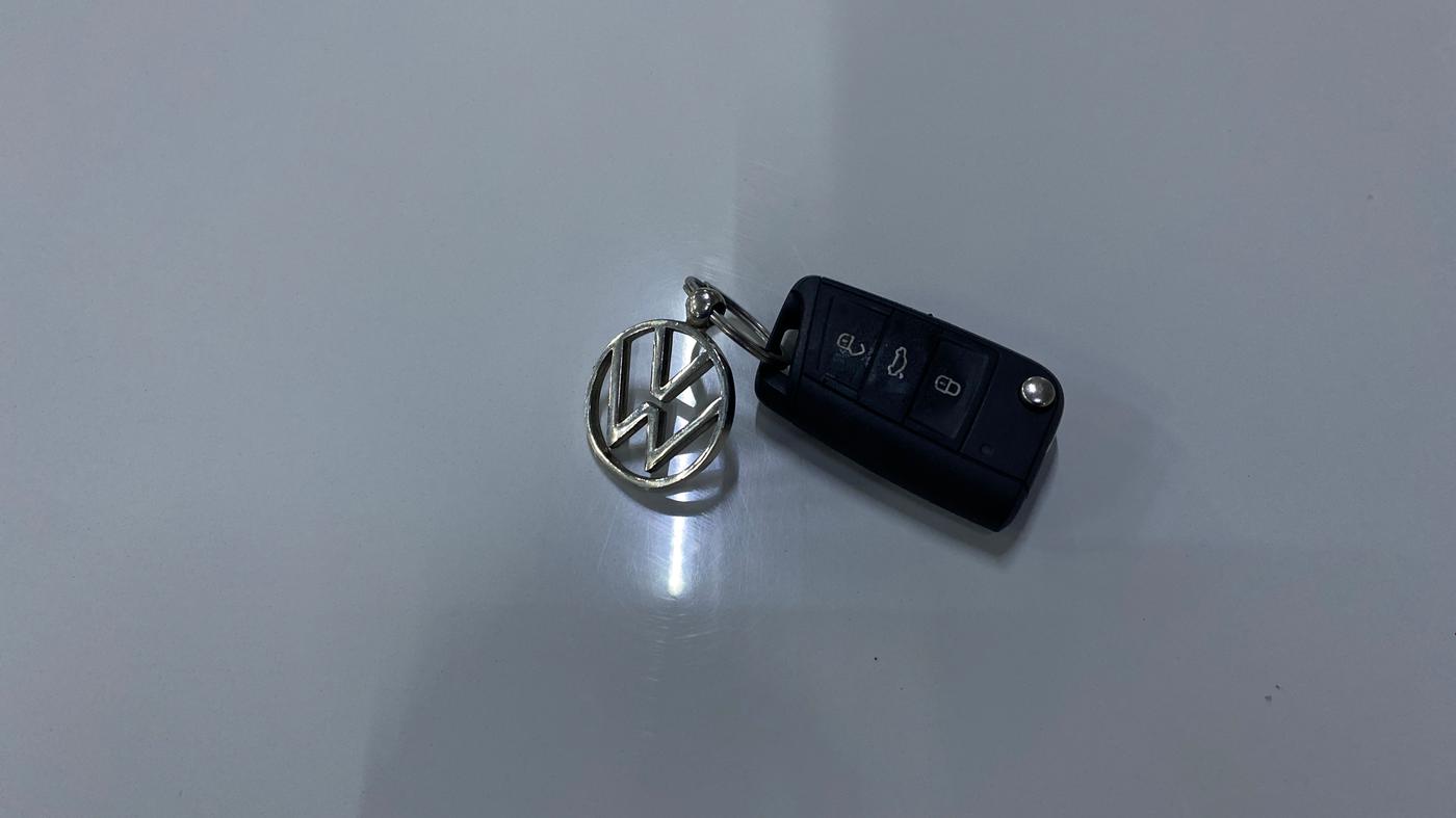 2023 Volkswagen TAIGUN  GT PLUS 1.5 TSI MT, Petrol, Manual, 25,300 km, Key Close Up