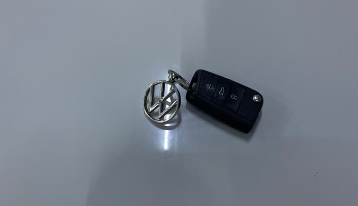 2023 Volkswagen VIRTUS GT PIUS 1.5 TSI, Petrol, Manual, 25,300 km, Key Close Up