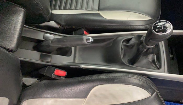 2017 Maruti Baleno ALPHA PETROL 1.2, Petrol, Manual, 1,00,007 km, Gear Lever