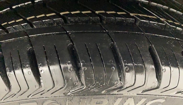 2017 Maruti Baleno ALPHA PETROL 1.2, Petrol, Manual, 1,00,007 km, Left Rear Tyre Tread