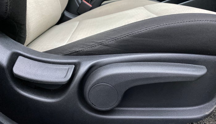 2018 Hyundai Verna 1.6 SX VTVT, Petrol, Manual, 47,564 km, Driver Side Adjustment Panel