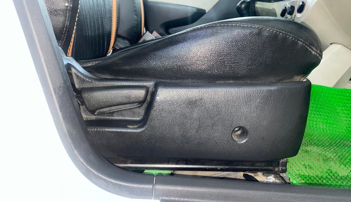 2022 Maruti Alto LXI O, Petrol, Manual, 14,386 km, Driver Side Adjustment Panel