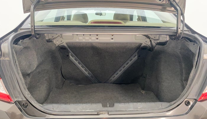 2018 Honda Amaze 1.2L I-VTEC S, Petrol, Manual, 38,144 km, Boot Inside