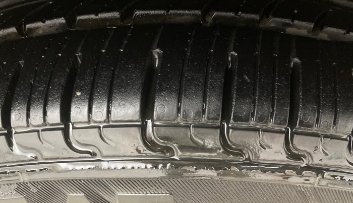 2021 Hyundai GRAND I10 NIOS SPORTZ 1.2 KAPPA VTVT, Petrol, Manual, 32,078 km, Right Front Tyre Tread