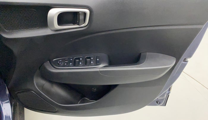 2019 Hyundai VENUE SX PLUS 1.0 TURBO DCT, Petrol, Automatic, 46,670 km, Driver Side Door Panels Control