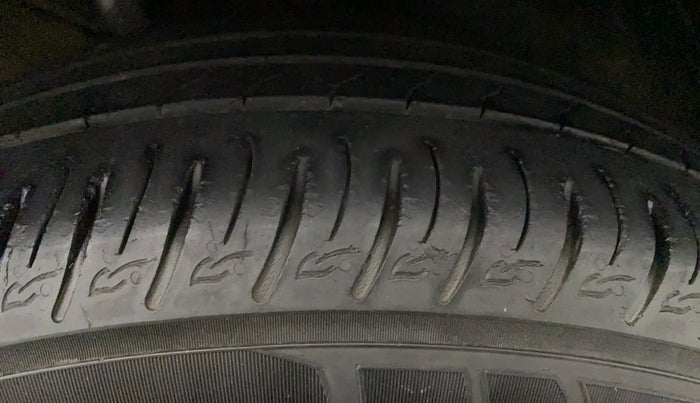 2019 Hyundai VENUE SX PLUS 1.0 TURBO DCT, Petrol, Automatic, 46,670 km, Left Front Tyre Tread