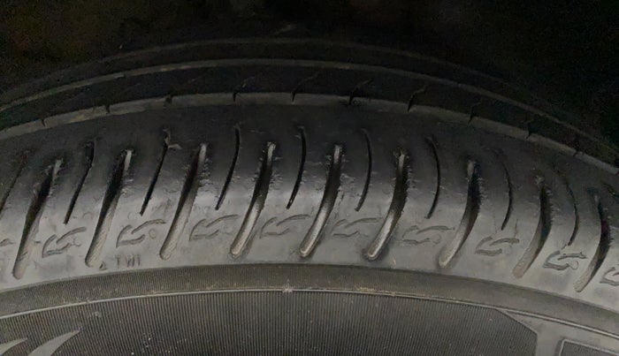 2019 Hyundai VENUE SX PLUS 1.0 TURBO DCT, Petrol, Automatic, 46,670 km, Right Front Tyre Tread