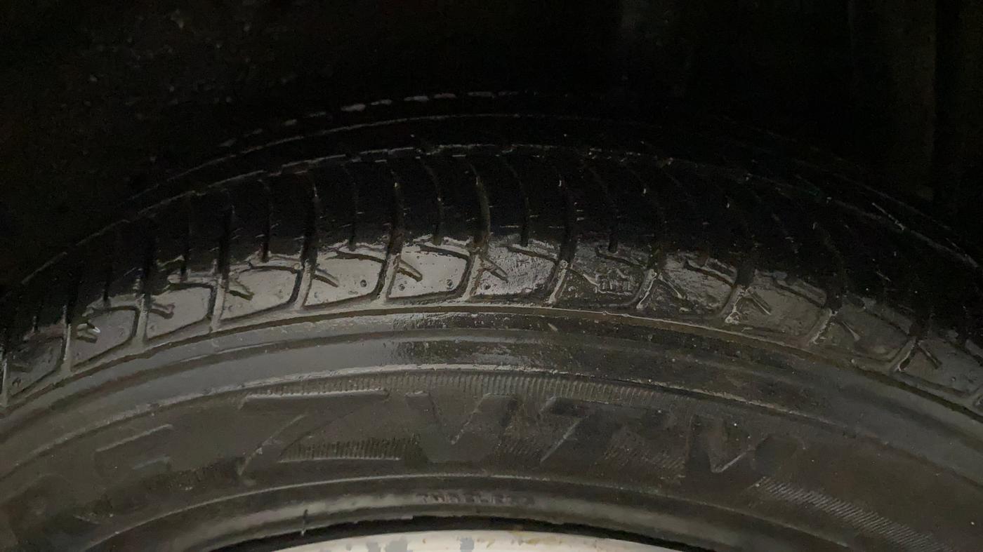 2014 Maruti Celerio VXI AMT, Petrol, Automatic, 32,370 km, Left Rear Tyre Tread
