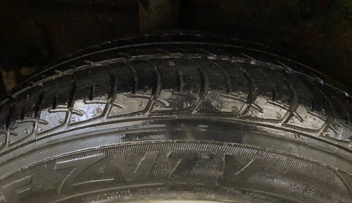 2014 Maruti Celerio VXI AMT, Petrol, Automatic, 32,370 km, Right Rear Tyre Tread