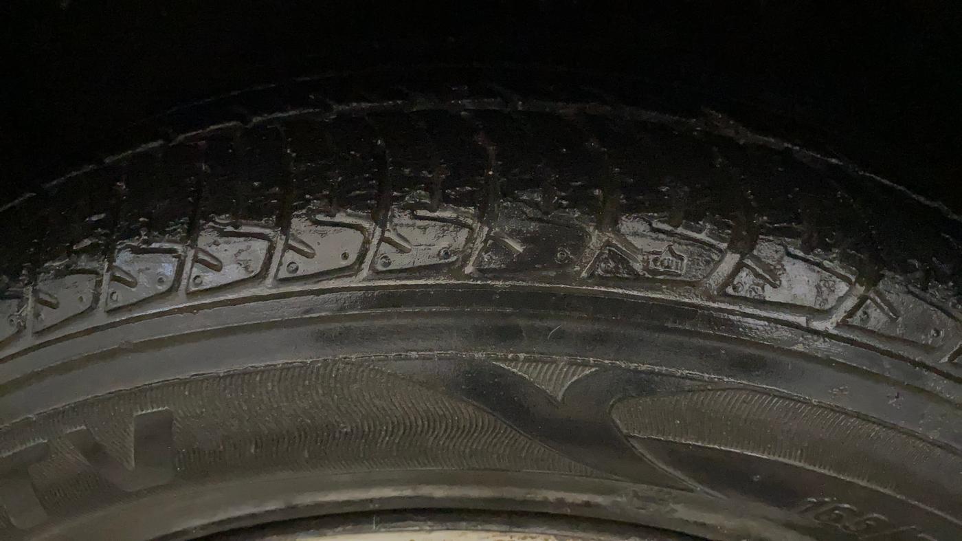 2014 Maruti Celerio VXI AMT, Petrol, Automatic, 32,370 km, Left Front Tyre Tread