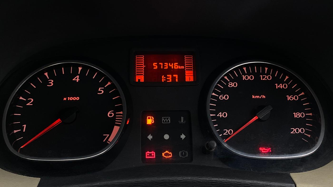 2014 Renault Duster RXE PETROL, Petrol, Manual, 57,315 km, Odometer Image