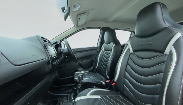 2018 Renault Kwid 1.0 RXT Opt, Petrol, Manual, 30,845 km, Right Side Front Door Cabin