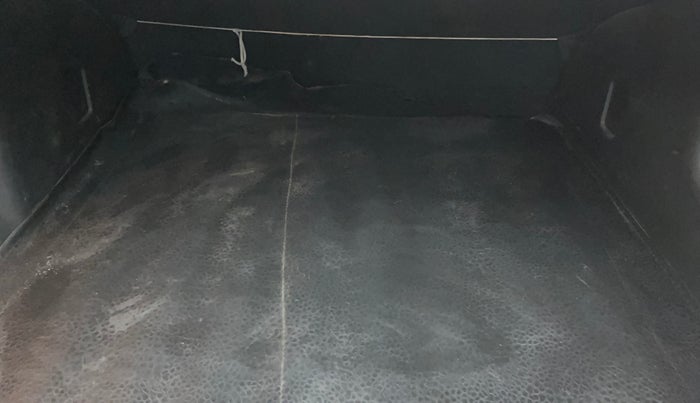 2020 Renault Duster RXZ 1.5 PETROL MT, Petrol, Manual, 29,050 km, Boot Inside