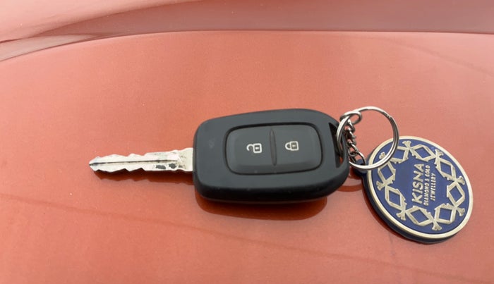 2020 Renault Duster RXZ 1.5 PETROL MT, Petrol, Manual, 29,050 km, Key Close Up