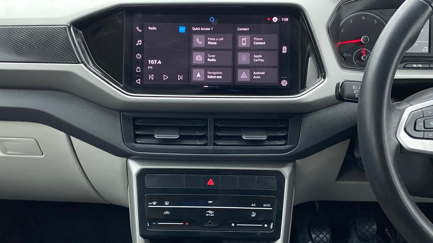 2022 Volkswagen TAIGUN HIGHLINE 1.0 TSI MT, Petrol, Manual, 5,799 km, Air Conditioner