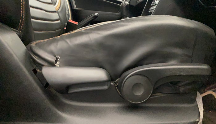 2021 Maruti Vitara Brezza ZXI PLUS, Petrol, Manual, 58,231 km, Driver Side Adjustment Panel