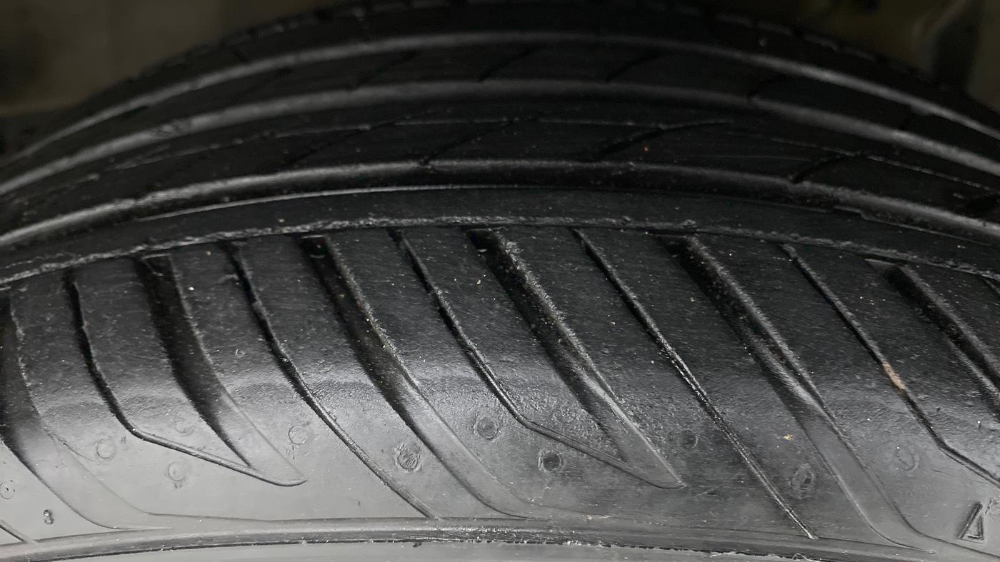 2019 Honda Civic 1.8V AT, Petrol, Automatic, 6,154 km, Left Front Tyre Tread