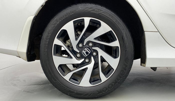2019 Honda Civic 1.8V AT, Petrol, Automatic, 6,154 km, Right Rear Wheel