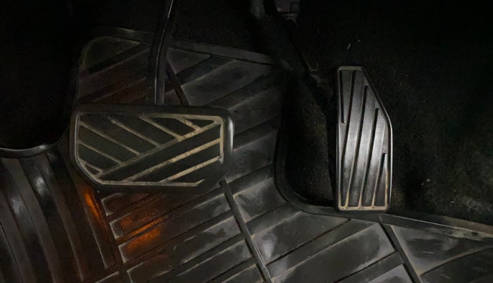 2018 Maruti Baleno ALPHA CVT PETROL 1.2, Petrol, Automatic, 49,169 km, Pedals