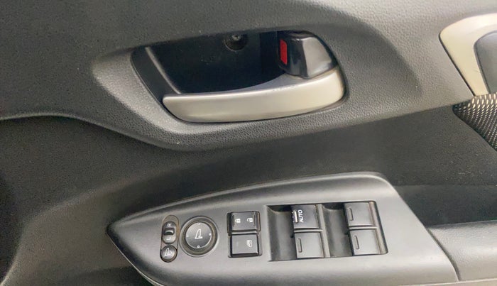 2018 Honda WR-V 1.5L I-DTEC VX MT, Diesel, Manual, 70,050 km, Driver Side Door Panels Control