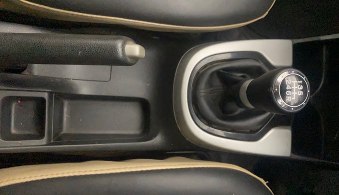 2018 Honda WR-V 1.5L I-DTEC VX MT, Diesel, Manual, 70,050 km, Gear Lever