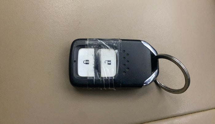 2018 Honda WR-V 1.5L I-DTEC VX MT, Diesel, Manual, 70,050 km, Key Close Up