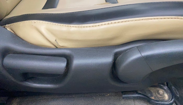 2018 Honda WR-V 1.5L I-DTEC VX MT, Diesel, Manual, 70,050 km, Driver Side Adjustment Panel