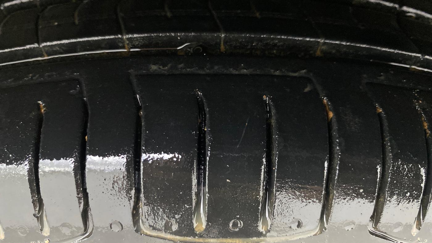 2013 Chevrolet Beat PS DIESEL, Diesel, Manual, 41,600 km, Left Front Tyre Tread