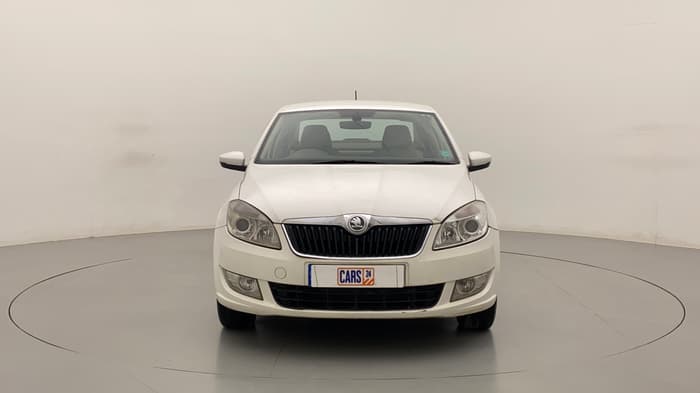 2016 Skoda Rapid 1.6 MPI STYLE PLUS MT, Petrol, Manual, 1,19,319 km, Front