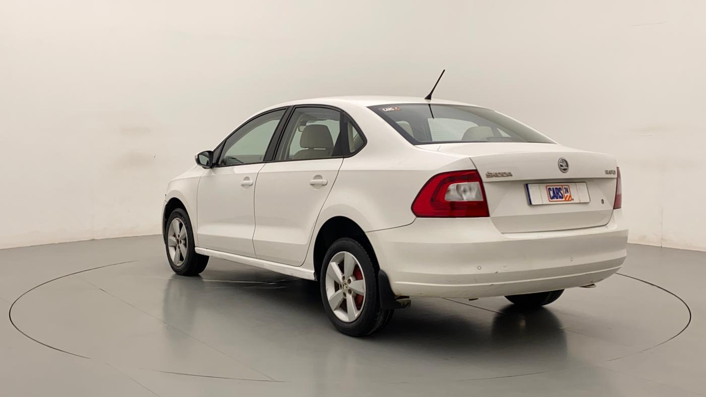 2016 Skoda Rapid 1.6 MPI STYLE PLUS MT, Petrol, Manual, 1,19,319 km, Left Back Diagonal