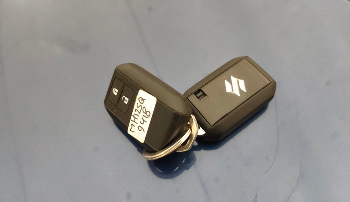 2020 Maruti Baleno ZETA CVT PETROL 1.2, Petrol, Automatic, 40,290 km, Key Close Up