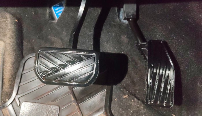 2020 Maruti Baleno ZETA CVT PETROL 1.2, Petrol, Automatic, 40,290 km, Pedals