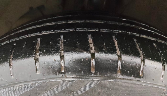 2020 Maruti Baleno ZETA CVT PETROL 1.2, Petrol, Automatic, 40,290 km, Left Front Tyre Tread