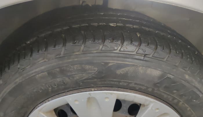 2014 Honda Amaze 1.2L I-VTEC S AT, Petrol, Automatic, 25,017 km, Right Front Tyre Tread