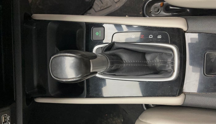 2022 Honda City ZX HYBRID, Hybrid, Automatic, 66,943 km, Gear Lever