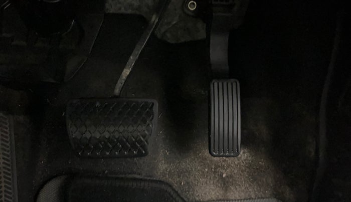 2022 Honda City ZX HYBRID, Hybrid, Automatic, 66,943 km, Pedals