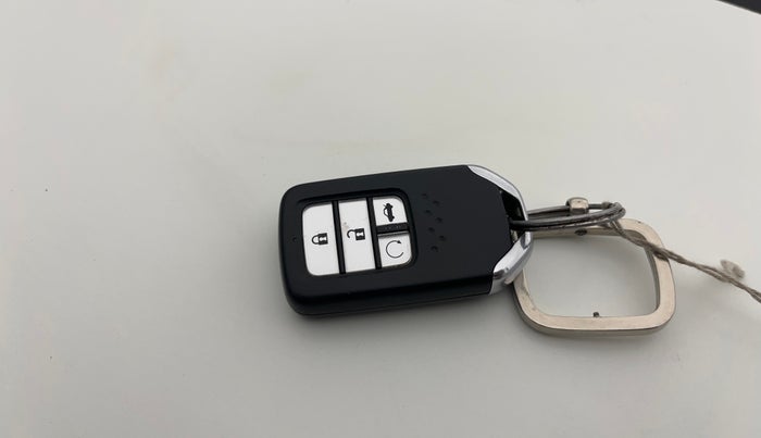 2022 Honda City ZX HYBRID, Hybrid, Automatic, 66,943 km, Key Close Up