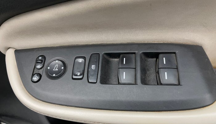 2022 Honda City ZX HYBRID, Hybrid, Automatic, 66,943 km, Driver Side Door Panels Control