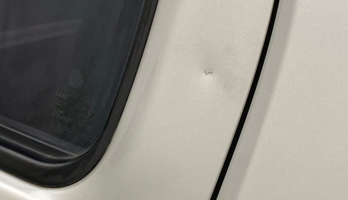 2011 Maruti Wagon R 1.0 LXI, Petrol, Manual, 80,404 km, Rear left door - Slightly dented