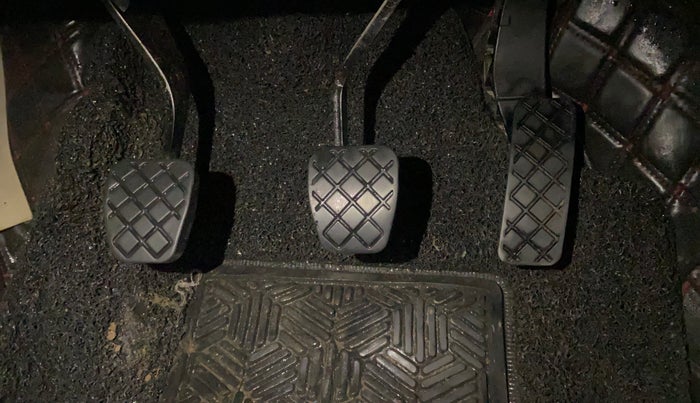 2022 Skoda SLAVIA AMBITION 1.0L TSI MT, Petrol, Manual, 34,754 km, Pedals