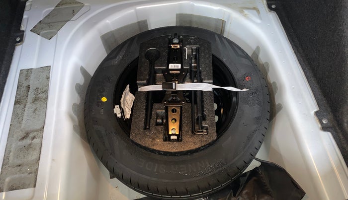 2022 Skoda SLAVIA AMBITION 1.0L TSI MT, Petrol, Manual, 34,754 km, Spare Tyre