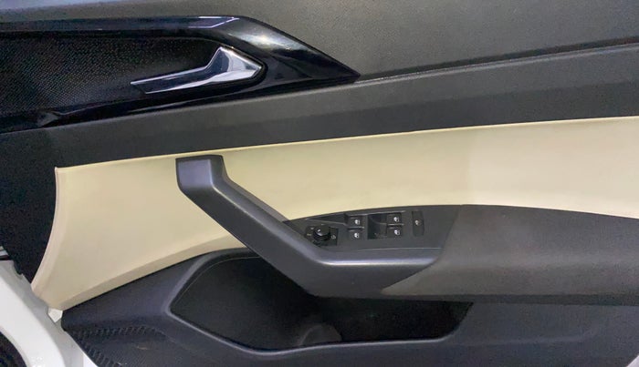 2022 Skoda SLAVIA AMBITION 1.0L TSI MT, Petrol, Manual, 34,754 km, Driver Side Door Panels Control