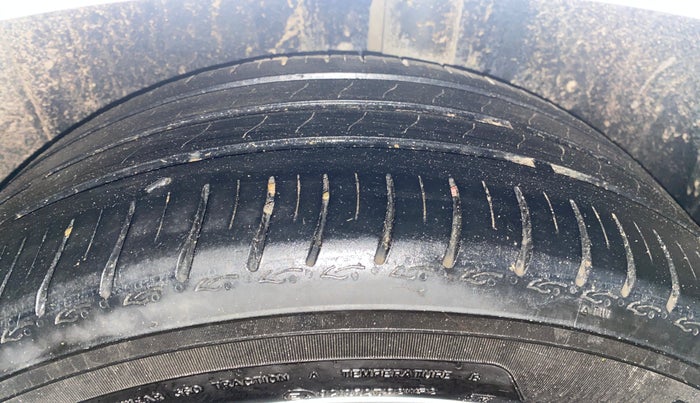 2022 Skoda SLAVIA AMBITION 1.0L TSI MT, Petrol, Manual, 34,754 km, Left Rear Tyre Tread