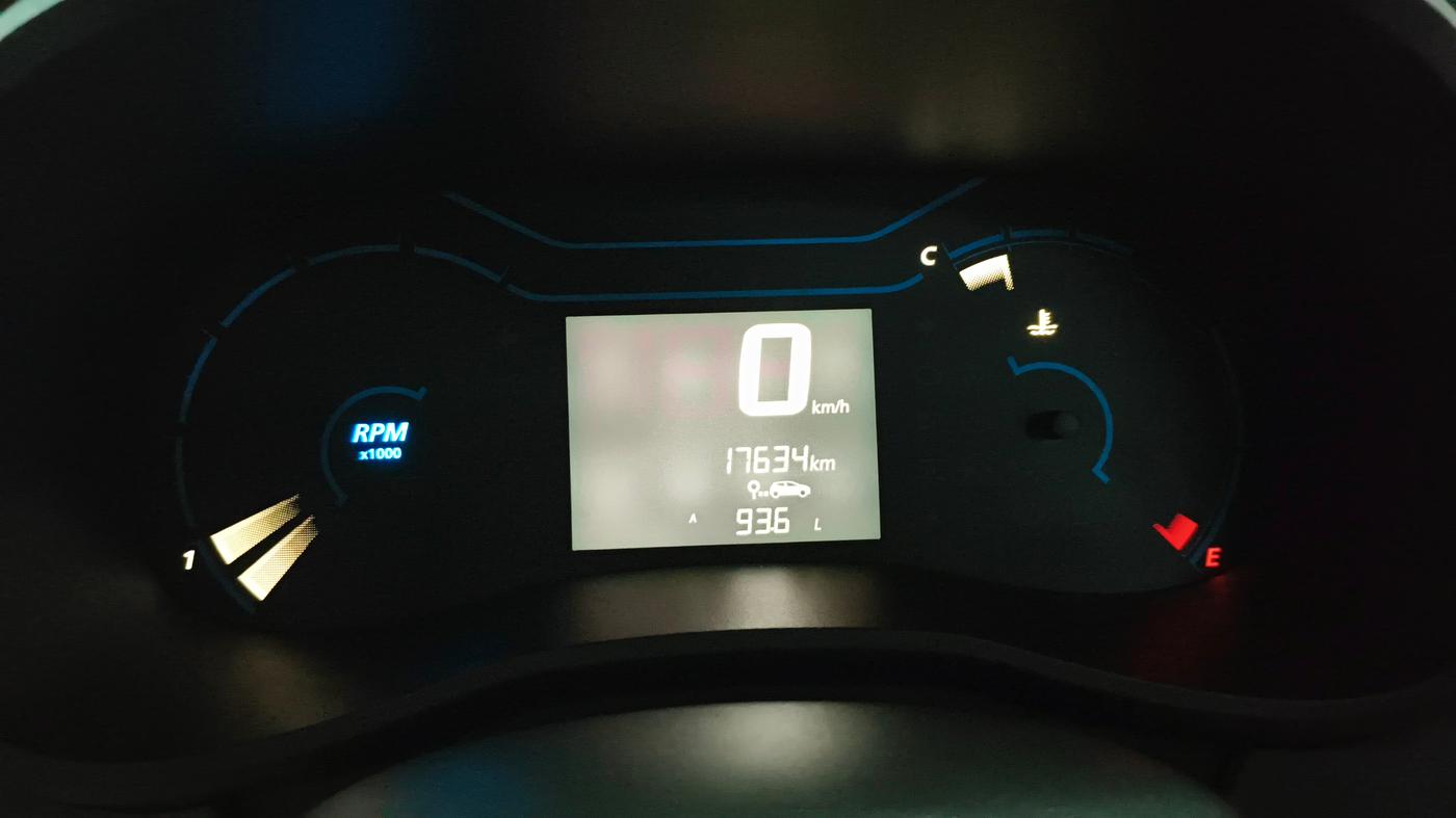 2022 Renault Kwid RXT 1.0 (O), Petrol, Manual, 17,612 km, Odometer Image