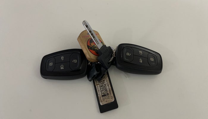 2020 Tata NEXON XZ PLUS PETROL, Petrol, Manual, 26,060 km, Key Close Up