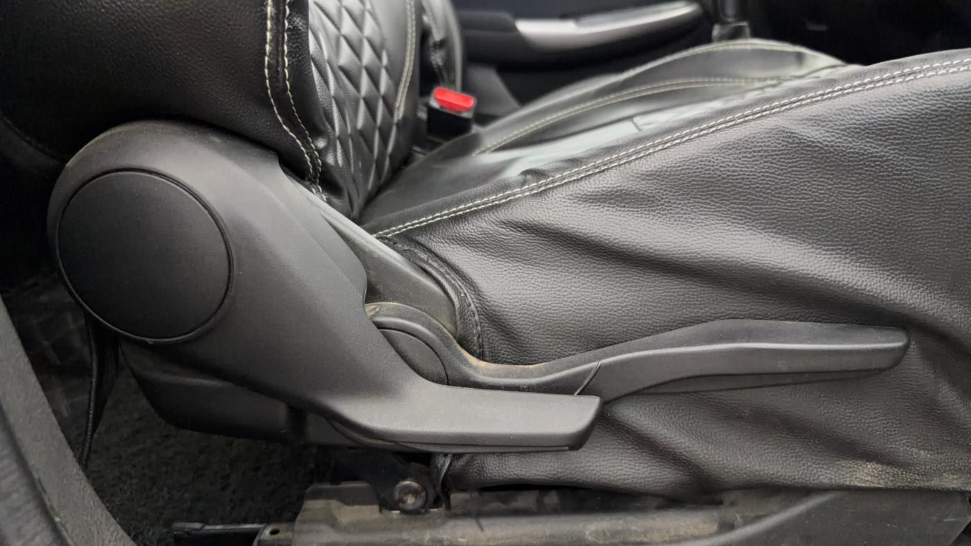 2021 Maruti Baleno ZETA PETROL 1.2, Petrol, Manual, 91,313 km, Driver Side Adjustment Panel