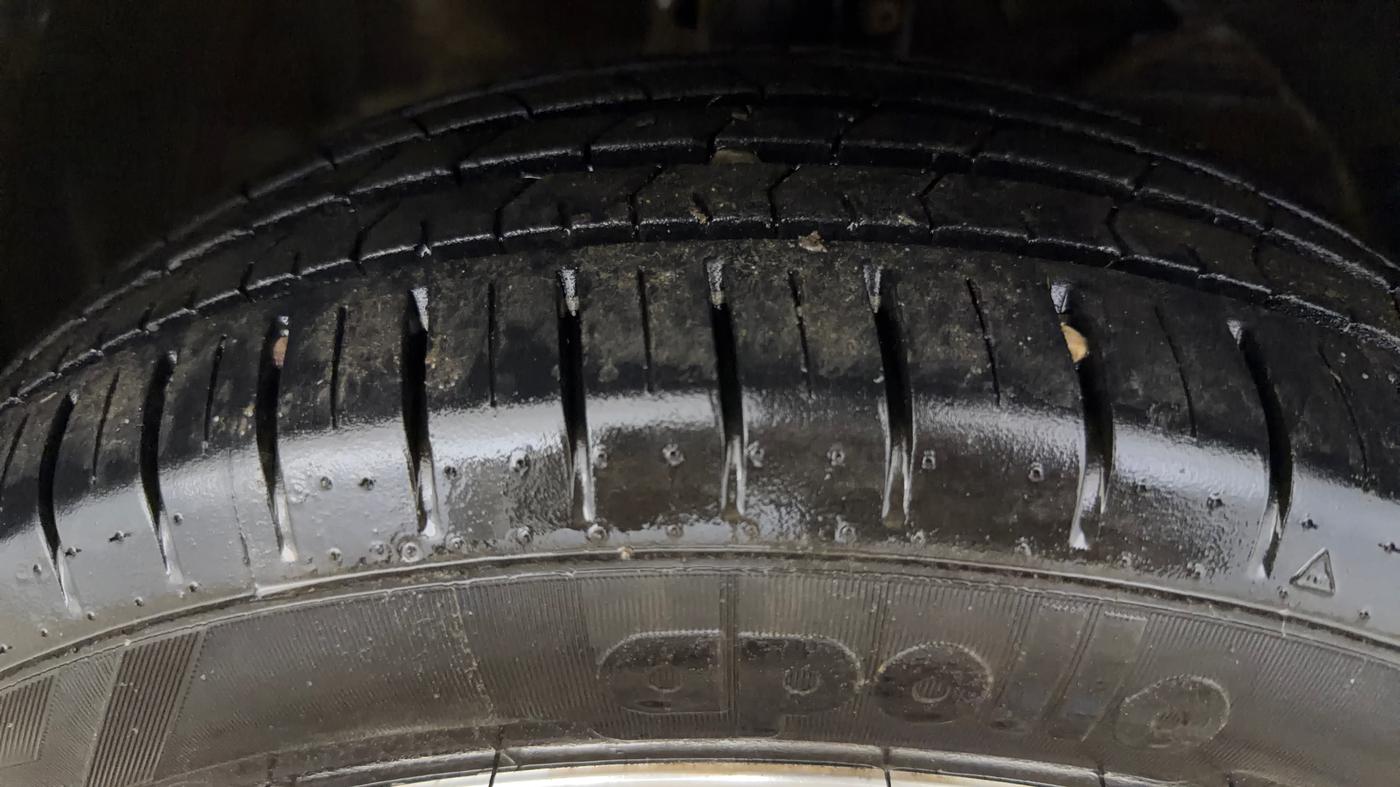 2021 Maruti Baleno ZETA PETROL 1.2, Petrol, Manual, 91,313 km, Right Front Tyre Tread