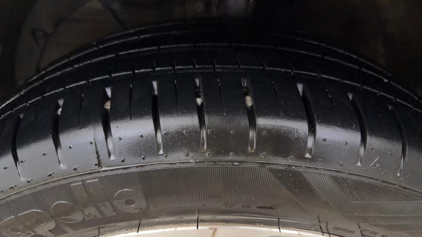 2021 Maruti Baleno ZETA PETROL 1.2, Petrol, Manual, 91,313 km, Left Front Tyre Tread