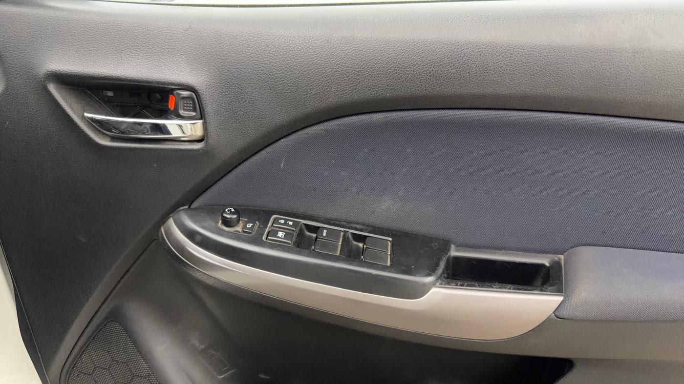2021 Maruti Baleno ZETA PETROL 1.2, Petrol, Manual, 91,313 km, Driver Side Door Panels Control